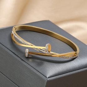 Női Nemesacél Arany Színű Nail Karkötő  18CM